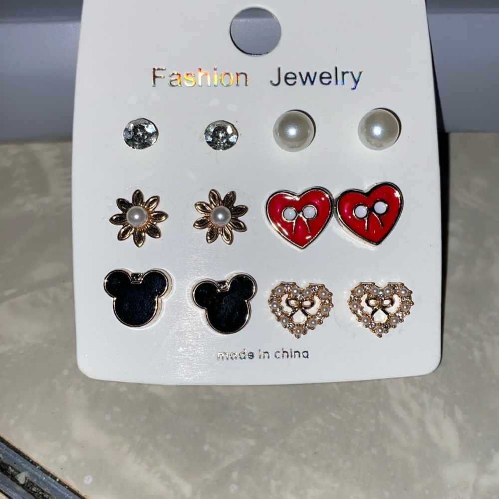 NWT Girls Earrings